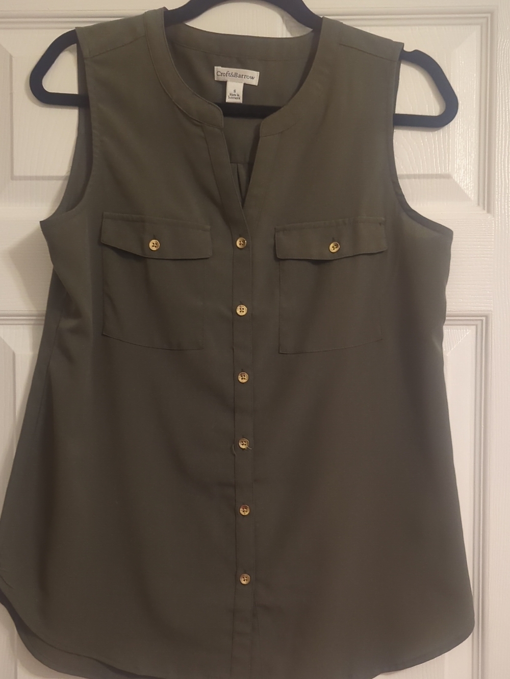 croft & barrow Olive Green Sleeveless Button-Front Utility Top